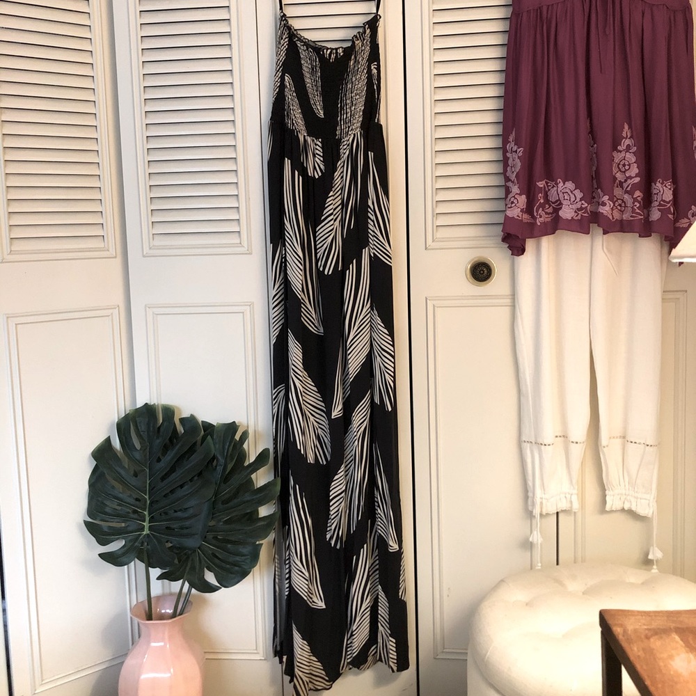 BCBG Hawaiian leaf print dress brown